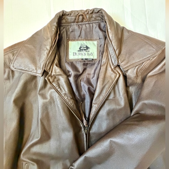 Burk’s Bay Oversized Brown Leather Bomber Jacket - Picture 4 of 17